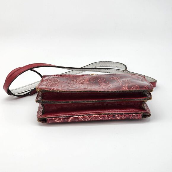 Patricia Nash Bianco Red Floral Convertible Wristlet Crossbody Bag - Picture 4 of 12
